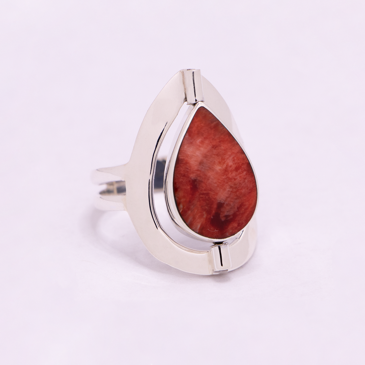 Large Tear Drop Reversible Ring (Spiny Oyster / Sodalite)